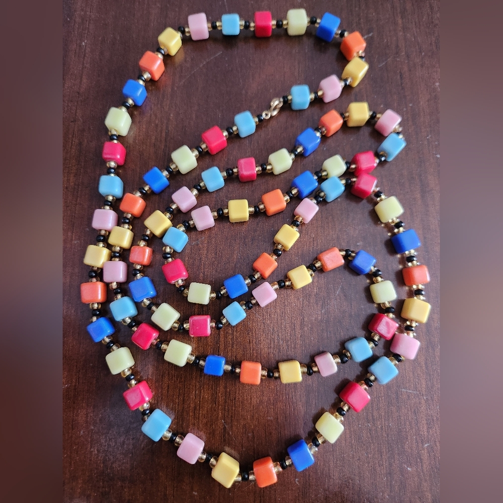 Vintage Art Deco Czech Glass Opera Length Necklace